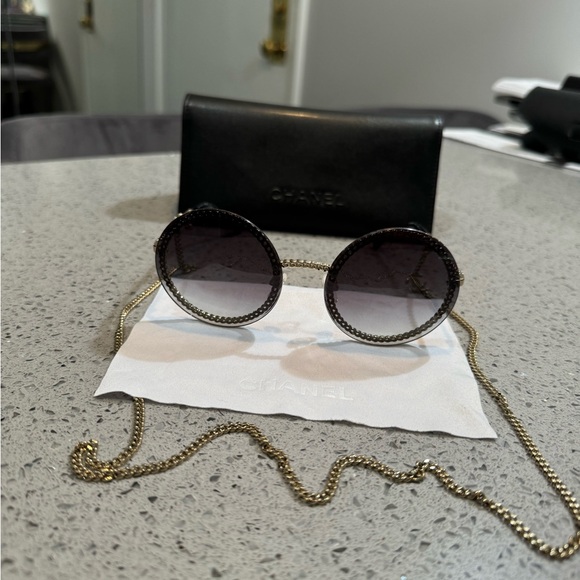 Auth Chanel Round Shape Chain Sunglasses 4245 Black x Champagne Gold - Picture 3 of 5